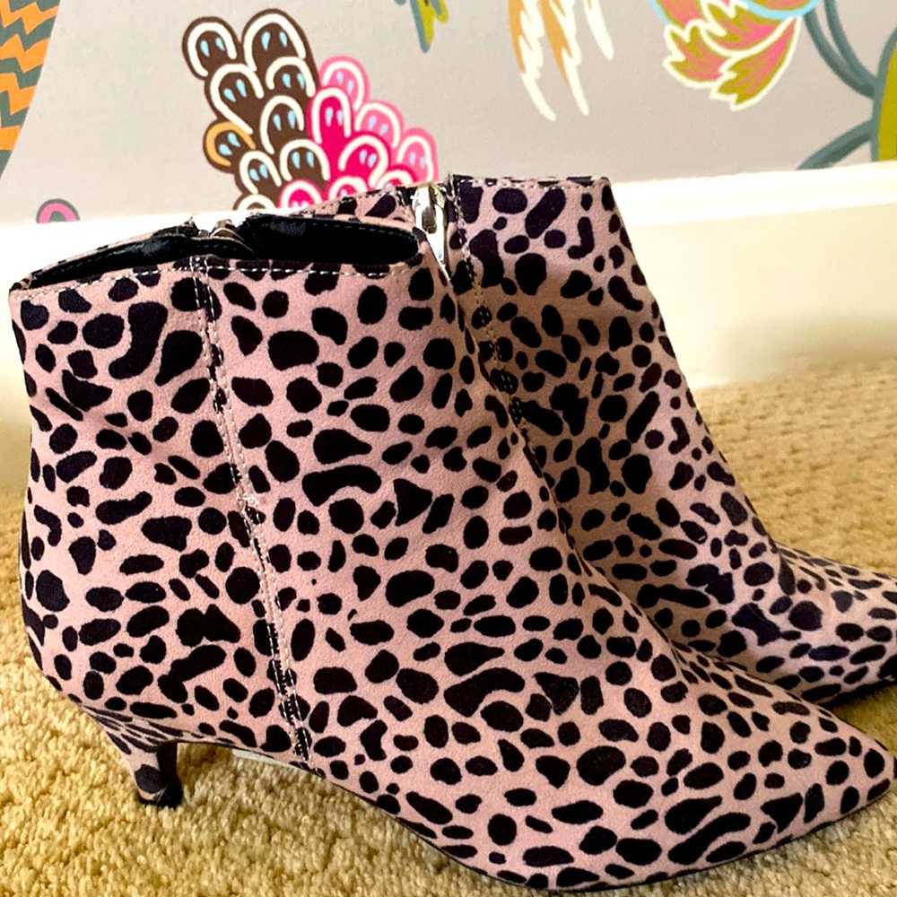 QUPID Pink Leopard Suede Bootie